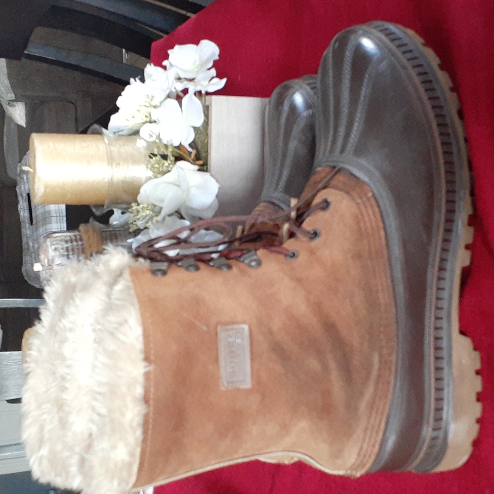 SOREL KAUFMAN WATERPROOF BOOTS